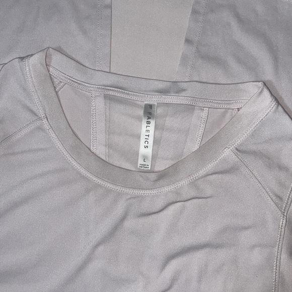 Fabletics Muscle Tank  Tee size L Mesh and split back - Picture 6 of 10